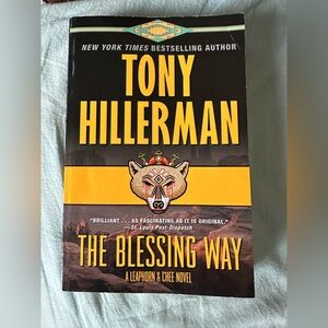 NEW YORK TIMES BESTSELLING AUTHOR
TONY HILLERMAN
THE BLESSING WAY